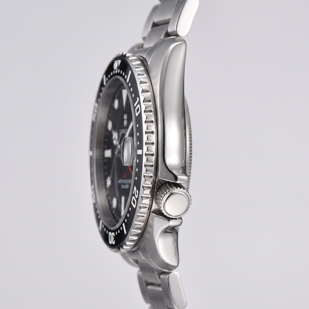 Corgeut Falmouth GMT 41mm watch detail