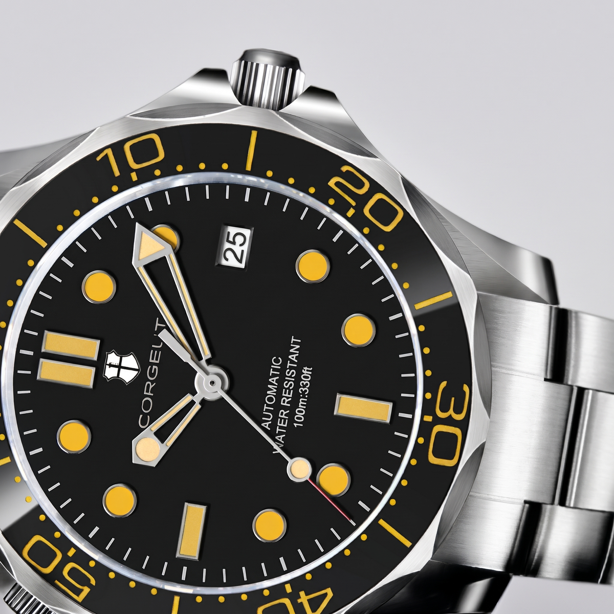 Corgeut Penrose Diver 41mm watch detail