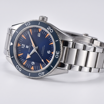 Corgeut Tavistock Diver 41mm watch detail